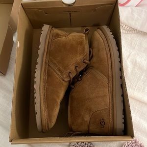 Size 8 UGG Neumal never worn